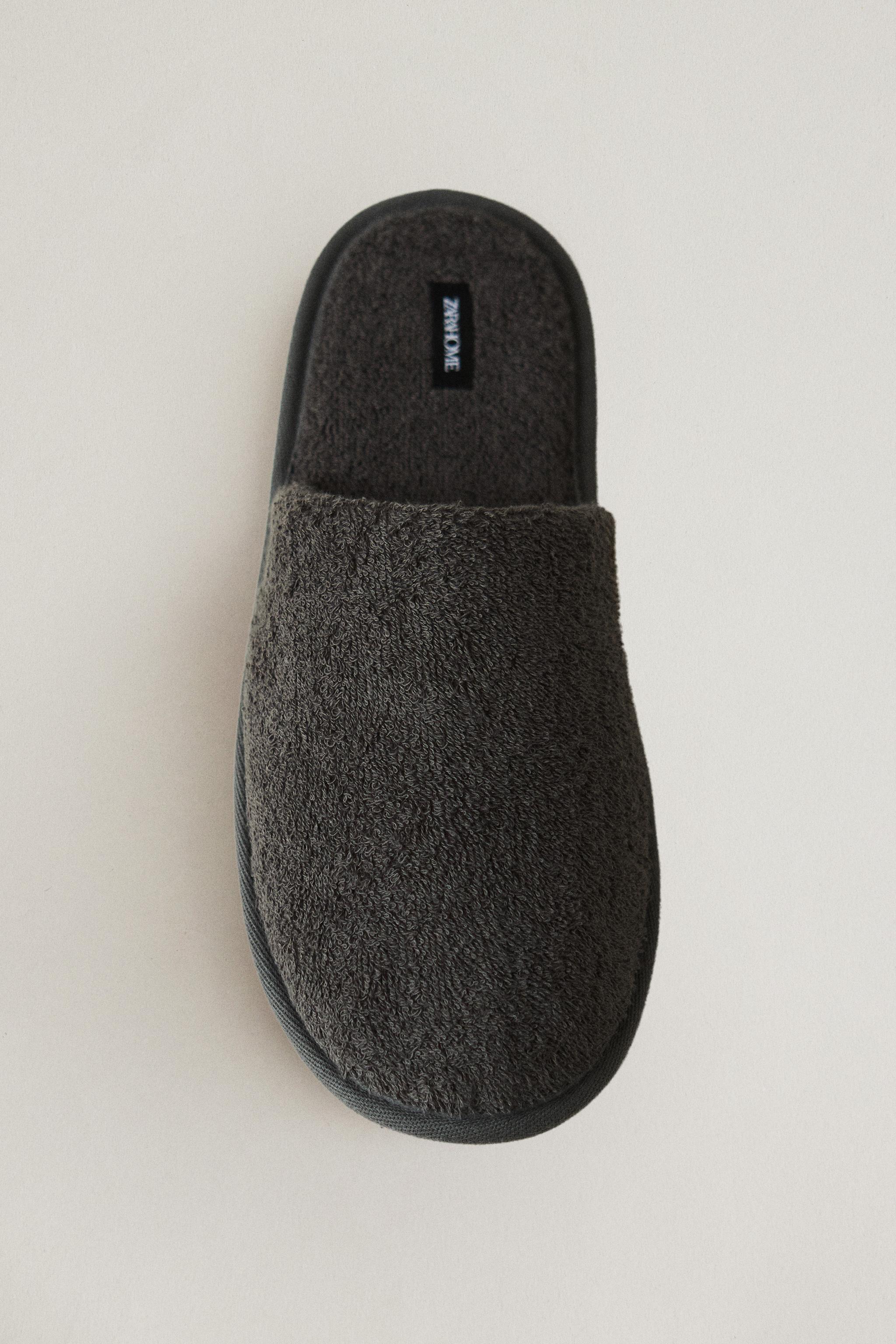 TERRY BATHROOM SLIPPERS — Dark Gray