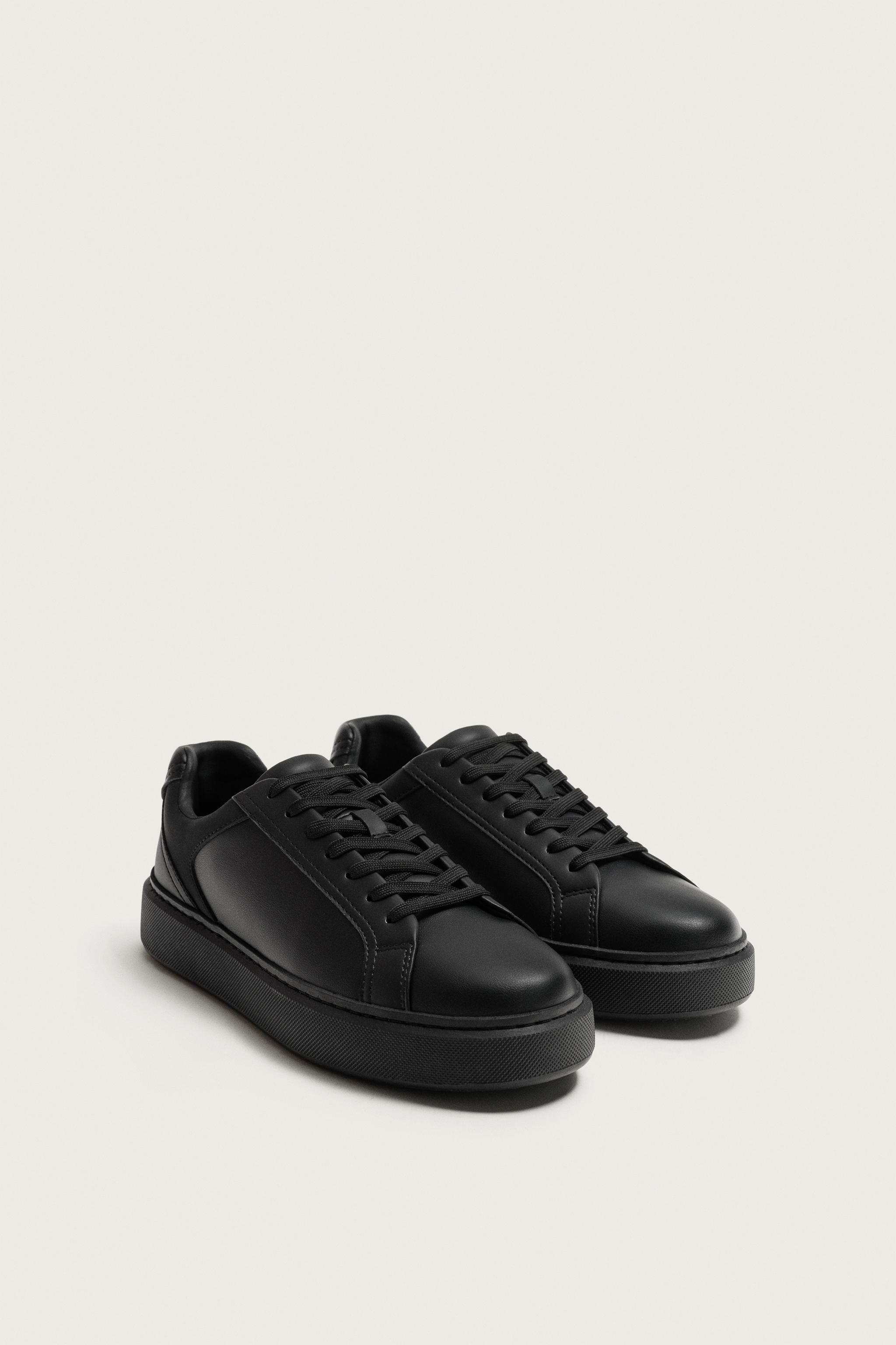 MONOCHROME THICK-SOLED SNEAKERS — Black