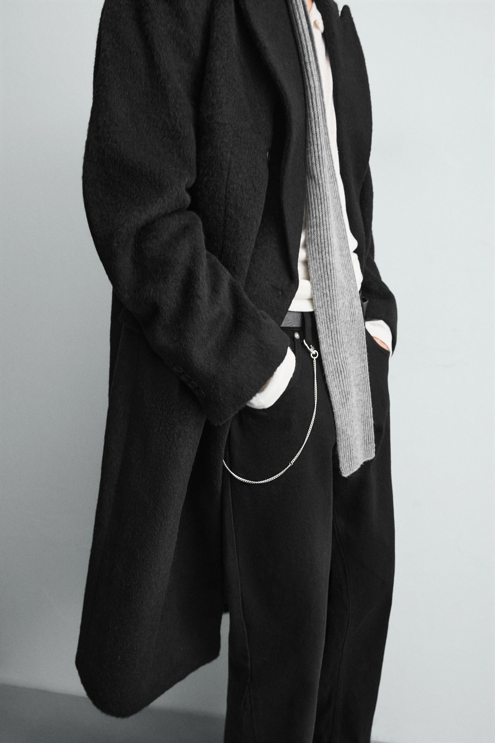 DOUBLE-BREASTED WOOL COAT