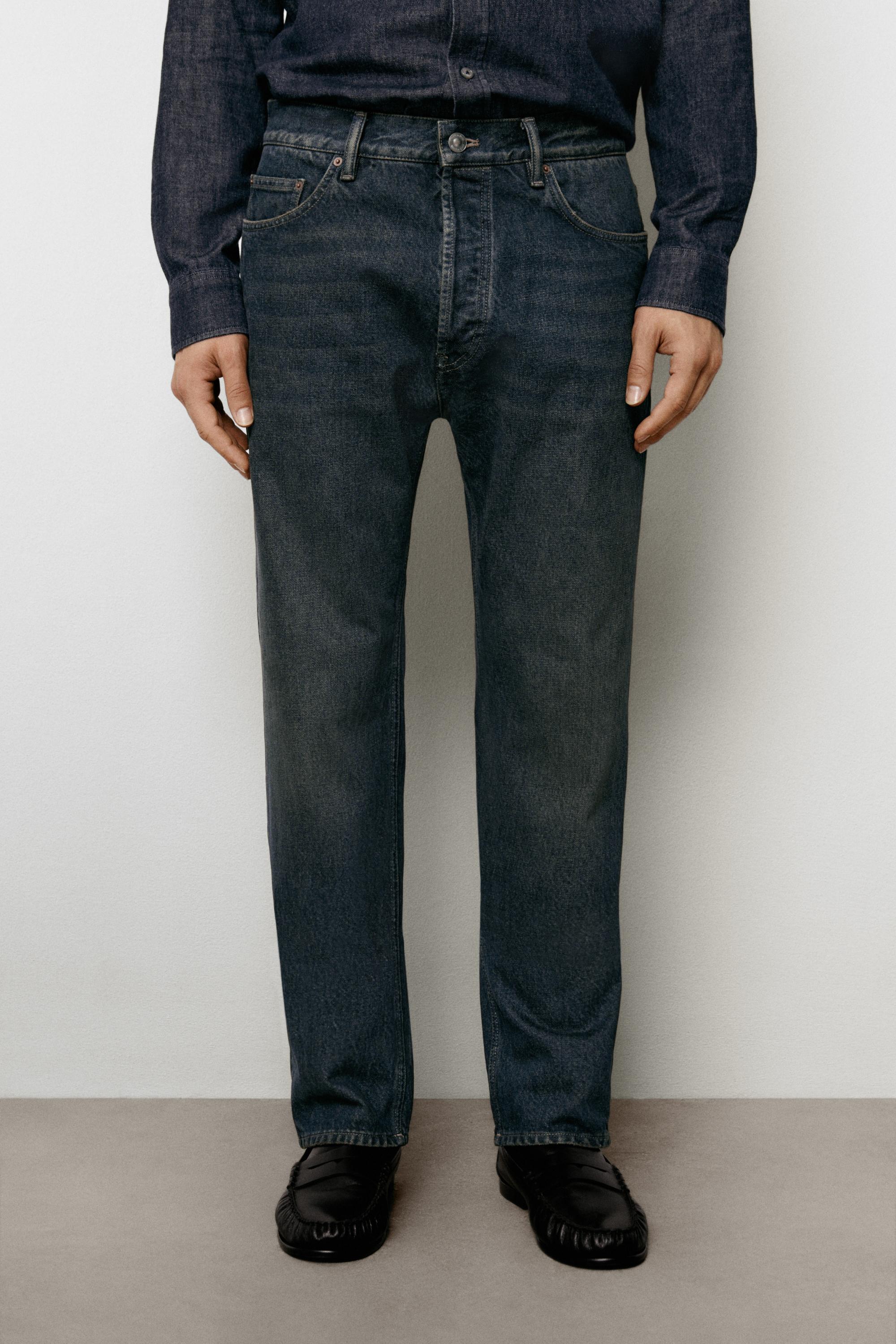 Straight-leg jeans