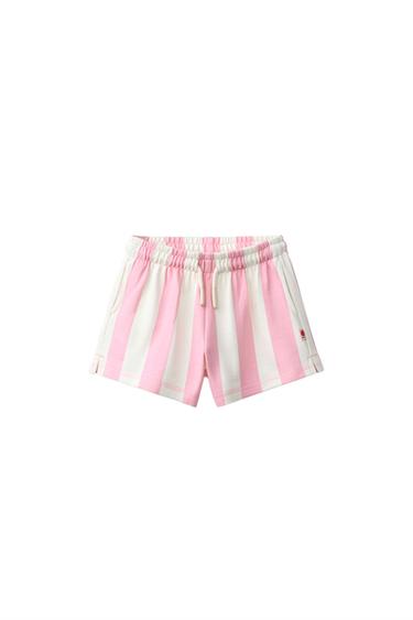 Zara PLIŠANE BERMUDE NA PRUGE – pastelno ružičasta