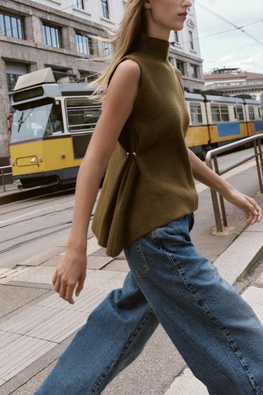 ASYMMETRIC KNIT TOP WITH SIDE APPLIQUÉS - Mid-green by Zara - Image 2