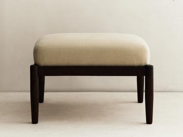 WOOD AND LINEN REST STOOL — Dark beige 1