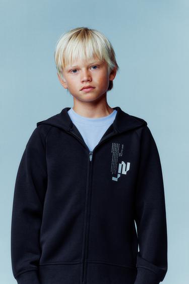 سويت شيرت بغطاء رأس SPORTY - بترولي الخاص بـ Zara