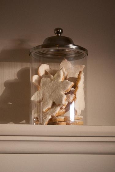 Zara GLASS JAR WITH METAL LID - 990