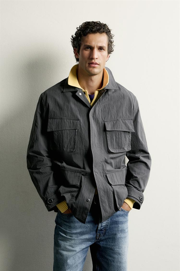SOBRECAMISA TÉCNICA ESTRUCTURA BOLSILLOS