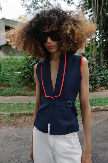 ДВУБОРТНЫЙ ЖИЛЕТ С ПРЯЖКАМИ — МОРСКОЙ СИНИЙ от Zara