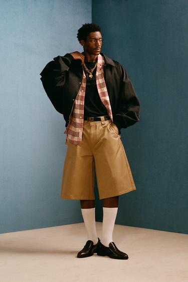 オーバーサイズボンバージャケット WILLY CHAVARRIA X ZARAブラック0Zaraのオーバーサイズボンバージャケット WILLY CHAVARRIA X ZARA - ブラック - 画像 0