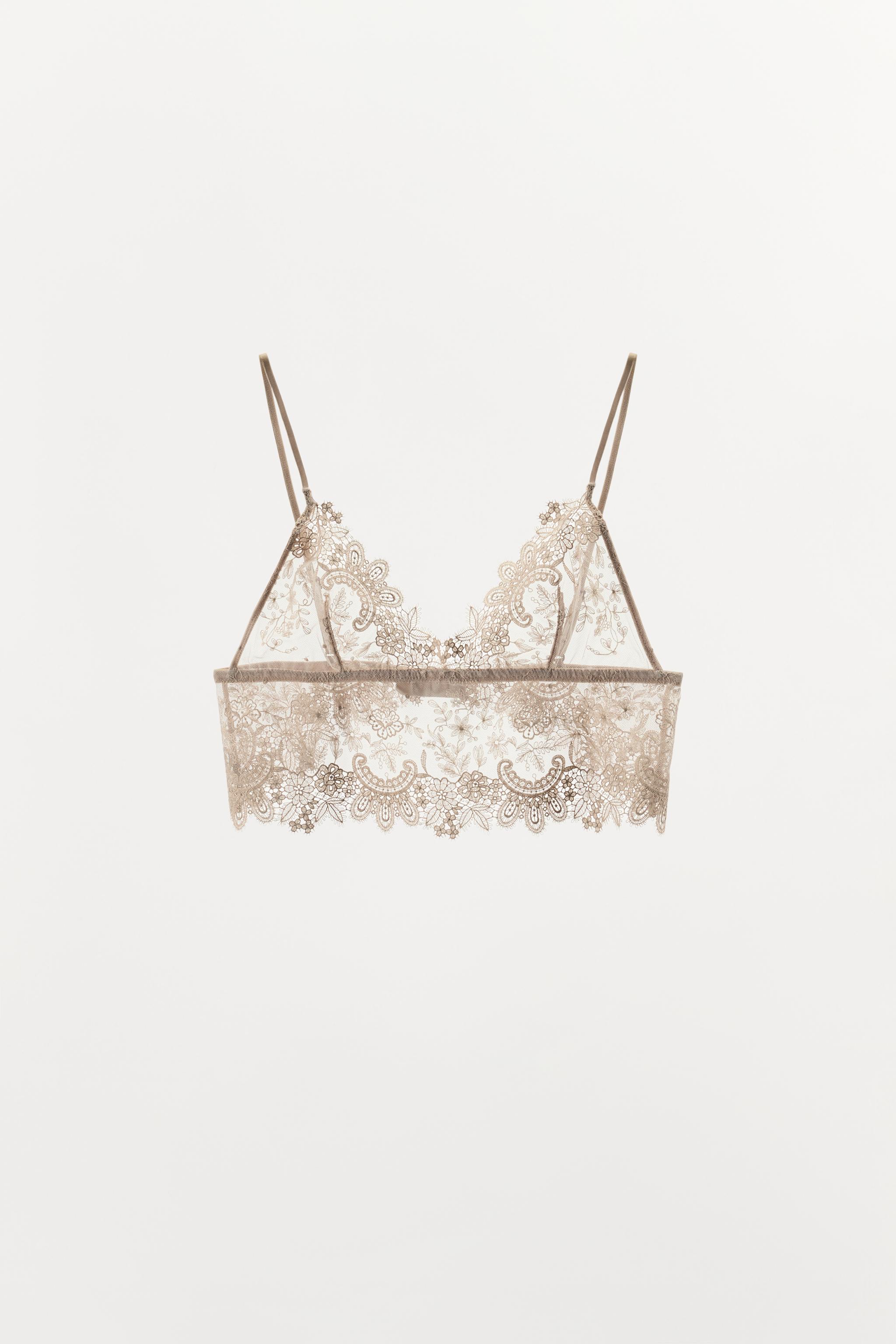 LACE TRIANGLE BRALETTE