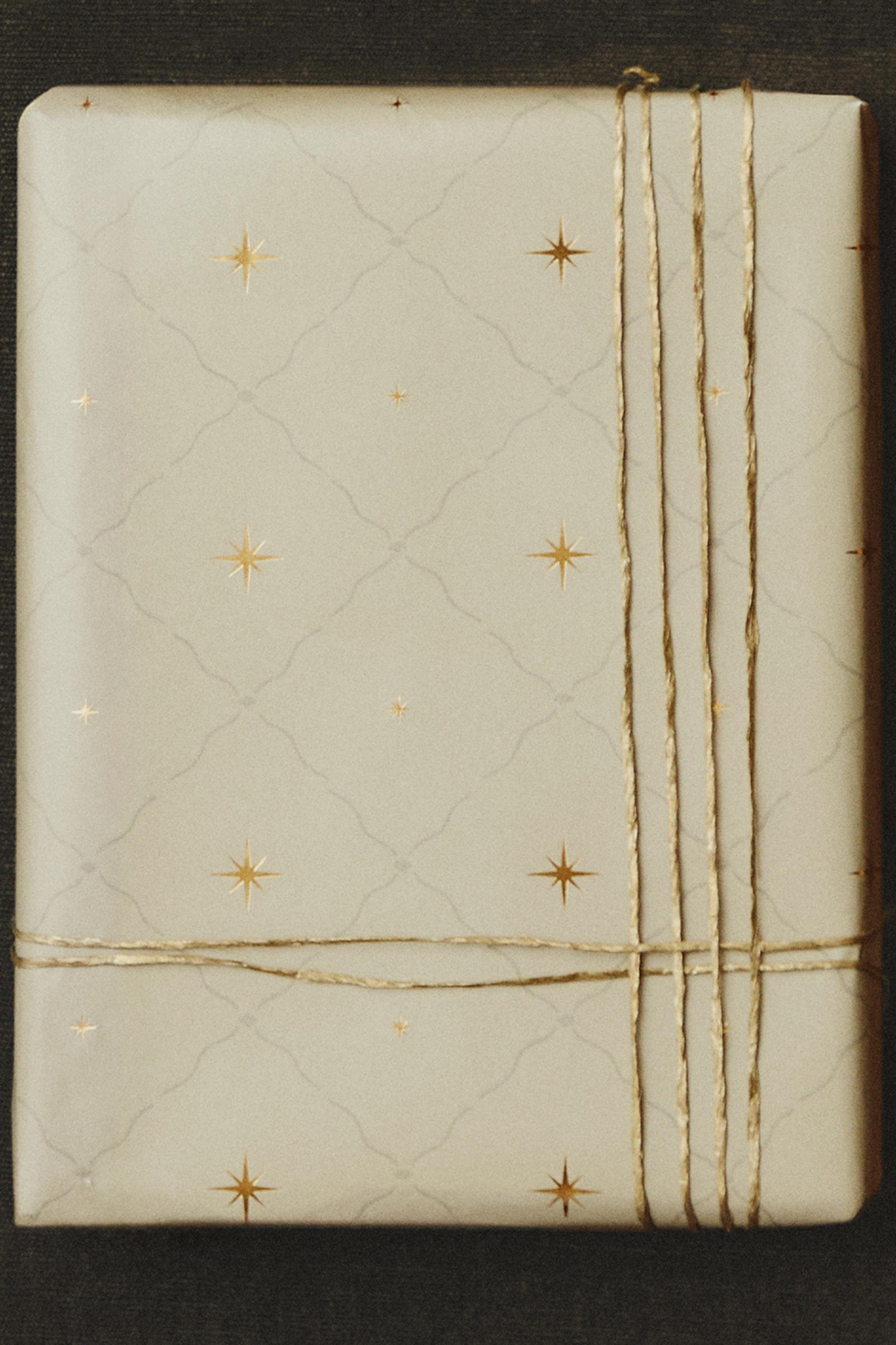 DIAMOND CHRISTMAS GIFT WRAPPING PAPER