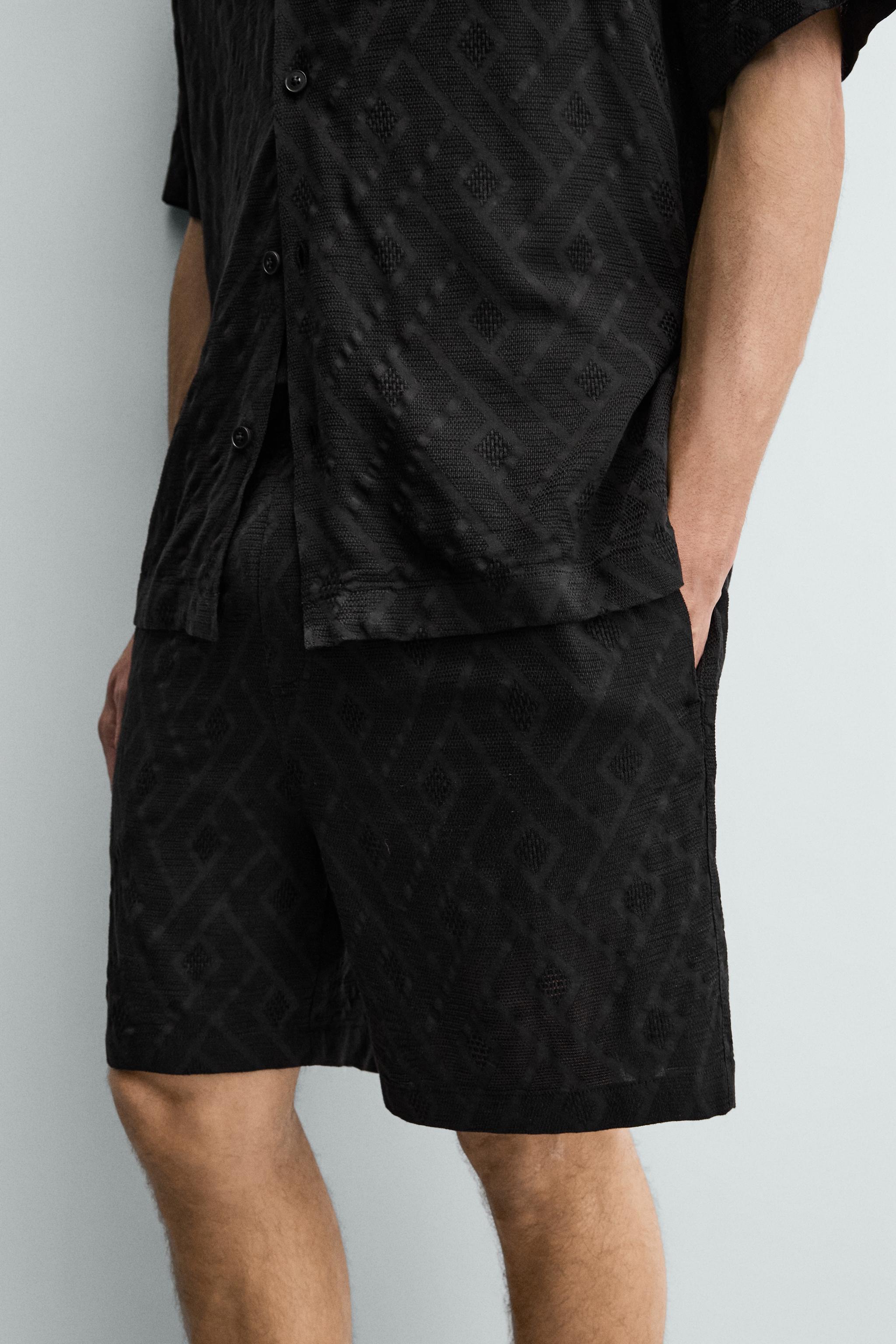 GEOMETRIC JACQUARD SHORTS