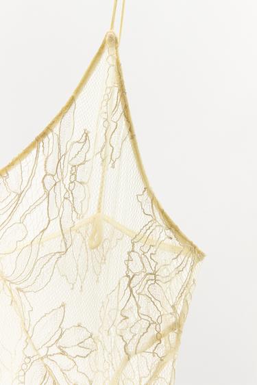 ROBE EN DENTELLE ASYMÉTRIQUE - Blanc cassé de Zara - Image 6