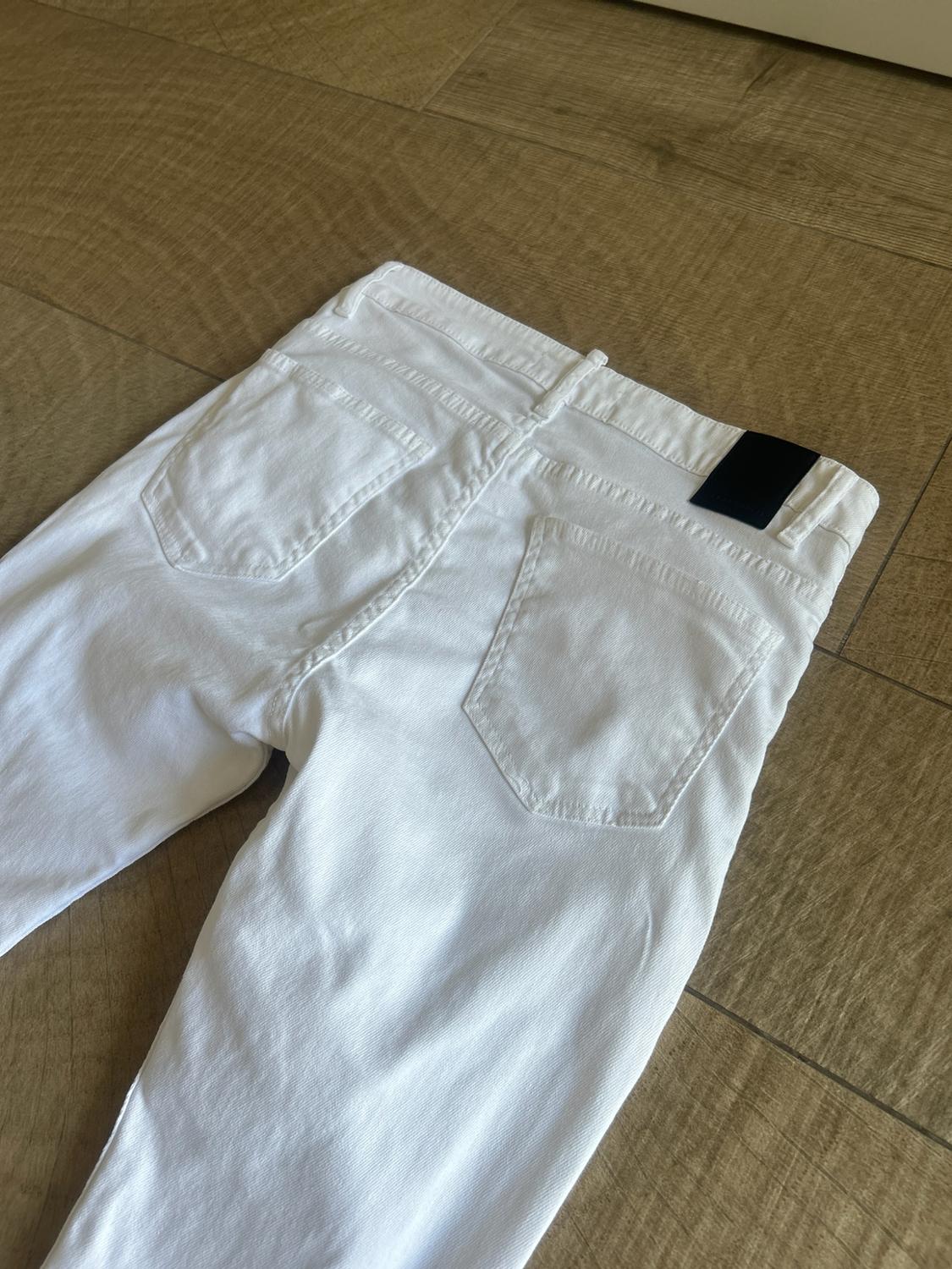 SLIM COMFORT FIT JEANS - Image 4