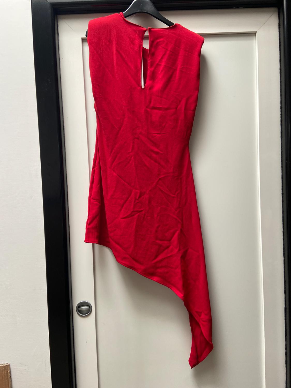 ASYMMETRIC SHORT DRESS WITH SHOULDER PADS - Image 4