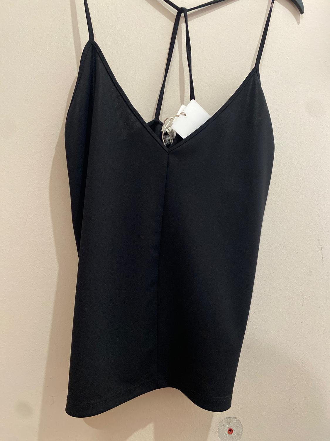 TOP WITH CRISS-CROSS STRAPS - Image 2