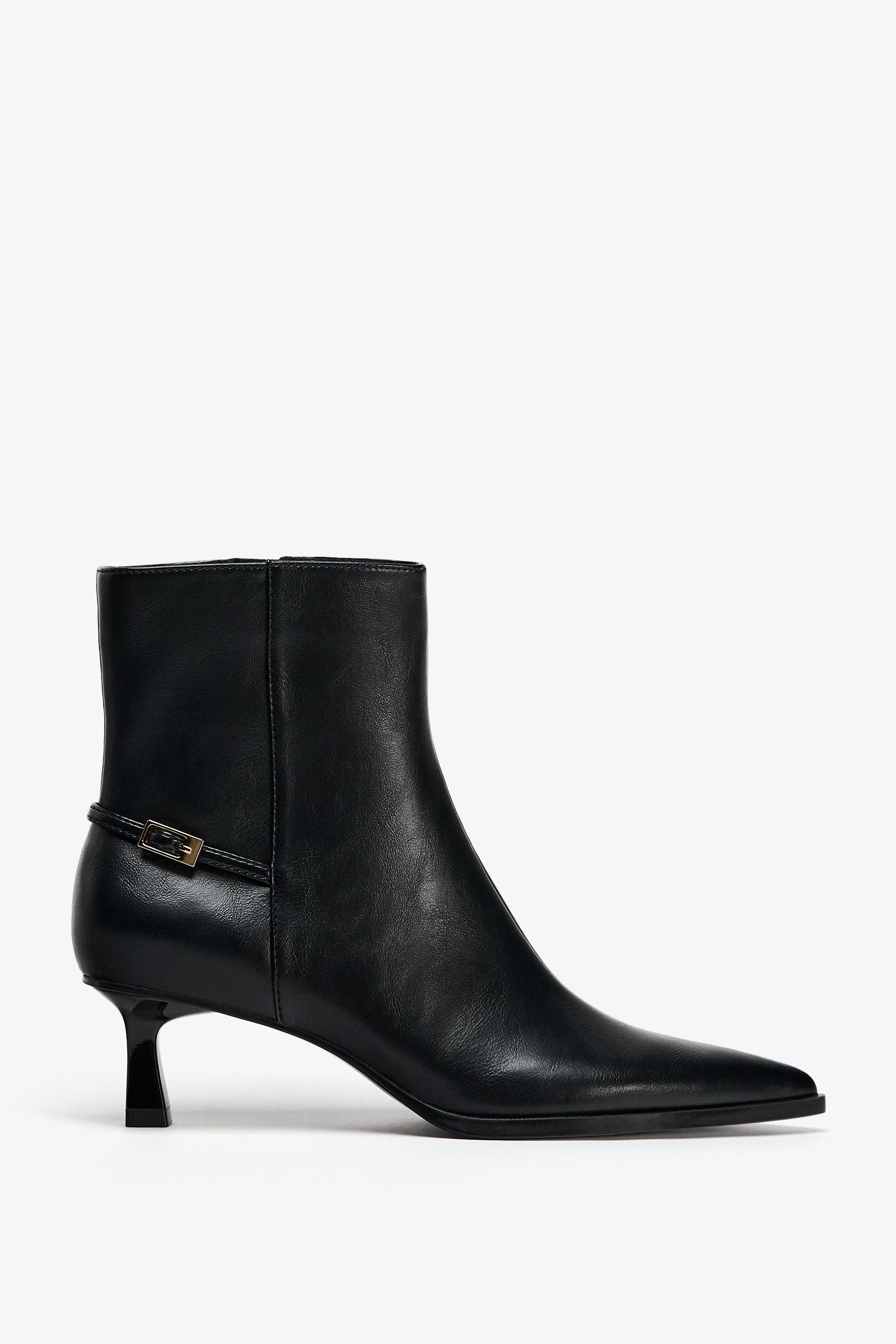 黒 アンクルブーツ バックル付き バックル付きアンクルブーツ - ブラック | ZARA Japan / 日本 - 靴