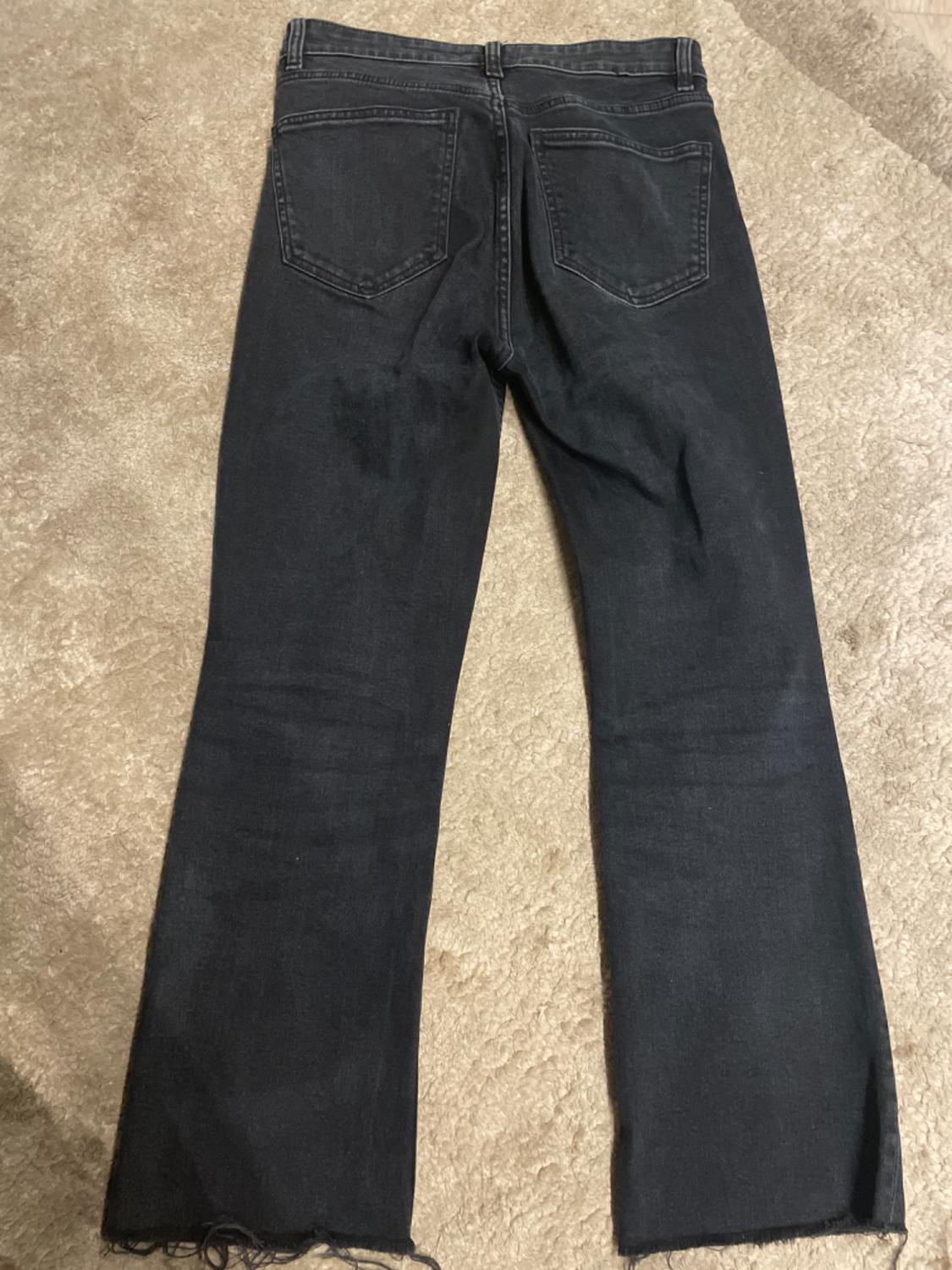 MID-RISE CROPPED FLARE JEANS - Image 2