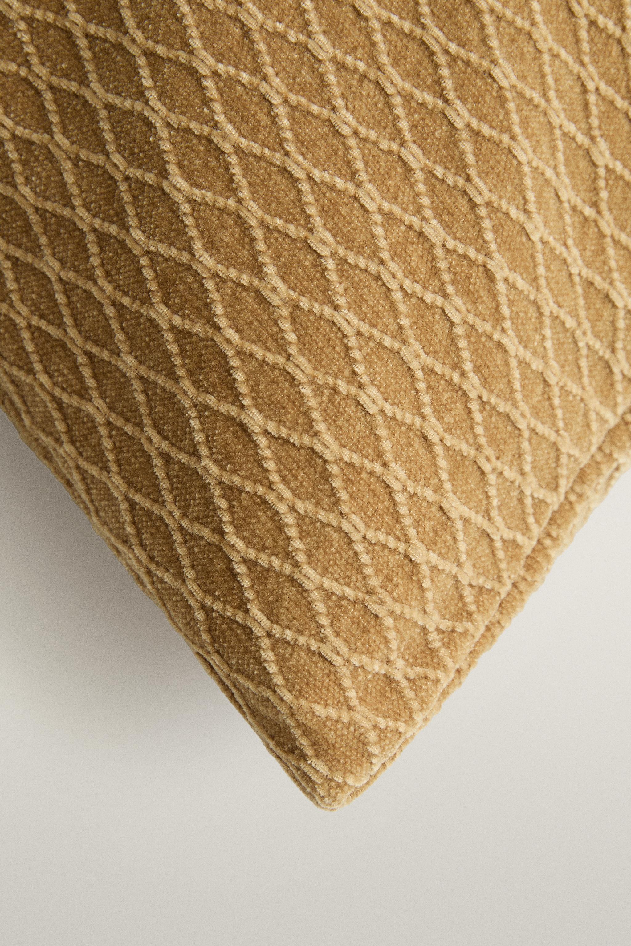 CHENILLE RAISED DIAMOND DESIGN THROW PILLOW COVER