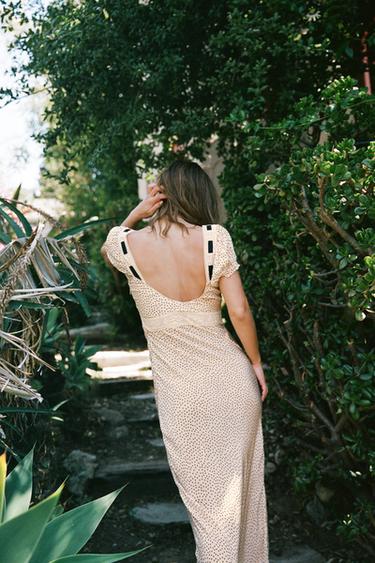 ROBE IMPRIMÉE À POIS AVEC NŒUD CONTRASTÉ - Écru de Zara - Image 2