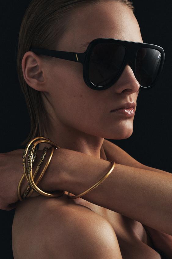 SIX-PACK OF RIGID SHINY BRACELETS