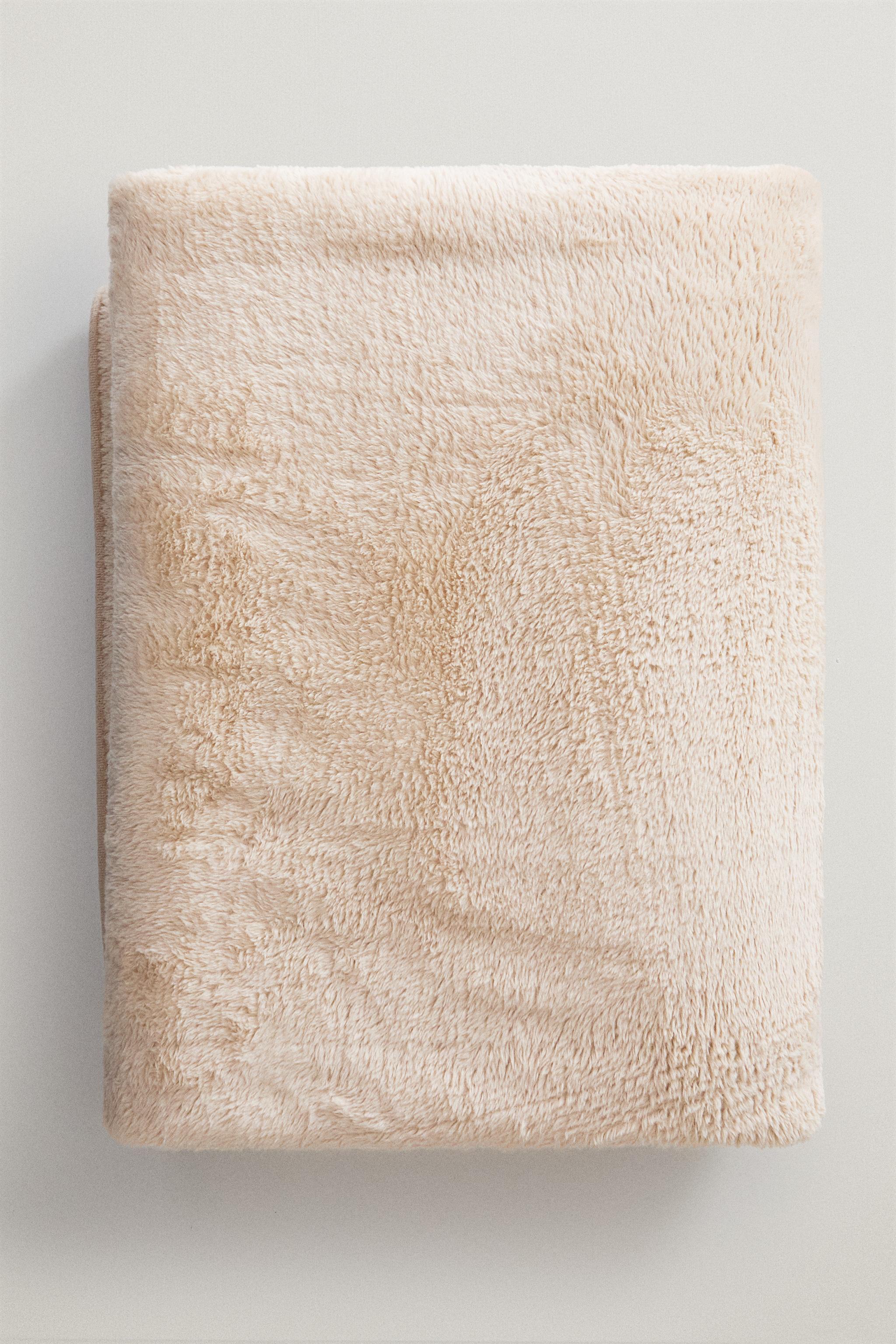 PLAIN FUR BLANKET