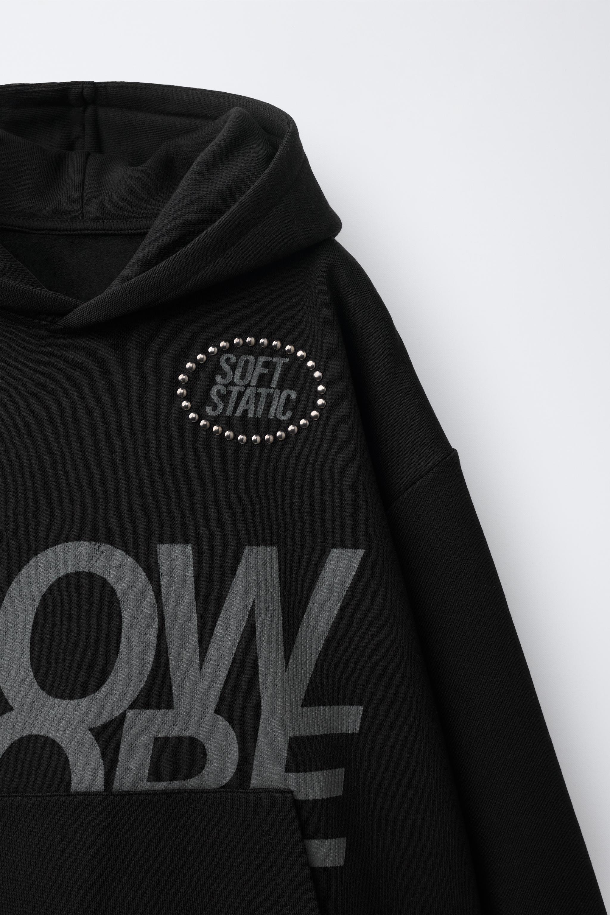 【送料込み】【美品】zoe sunshade hoodie black TEXT AND STUD HOODIE - Black | ZARA United States