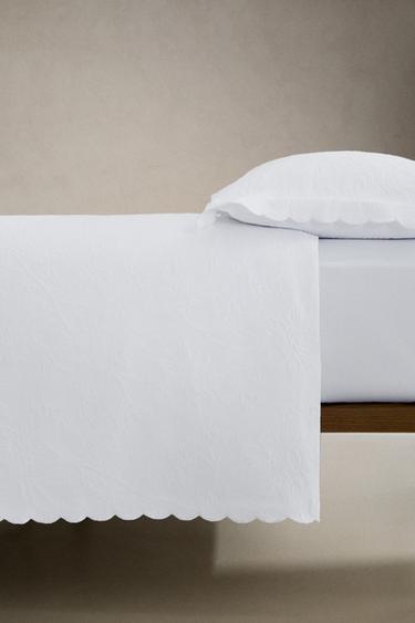 Zara COTTON JACQUARD BEDSPREAD - White