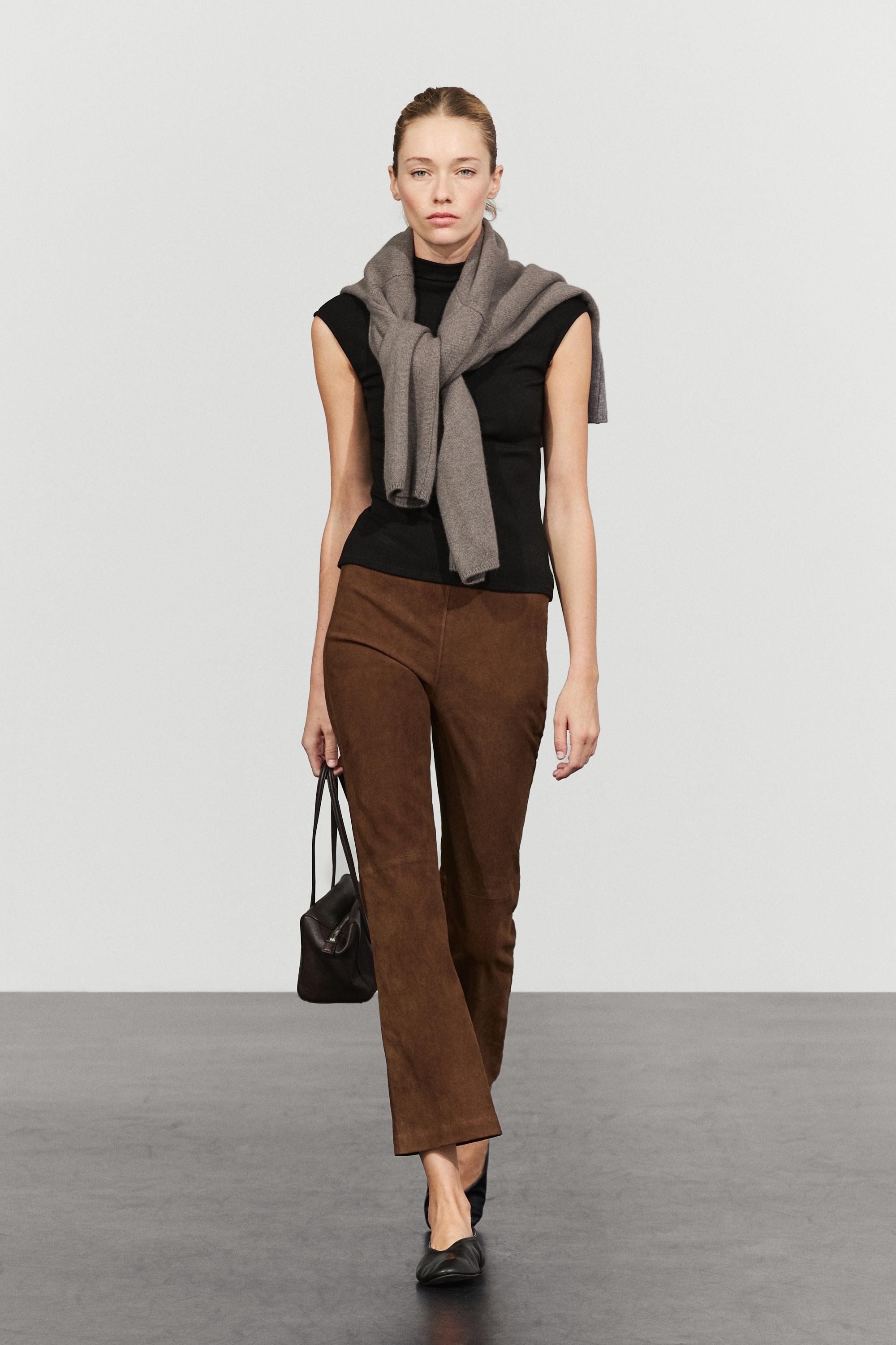 Pantalon legging flare en daim