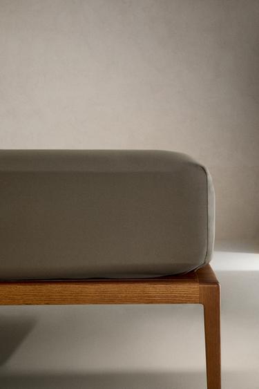 SATEEN FITTED SHEET | 30 CM HIGH (300 THREAD COUNT) - Charcoal by Zara