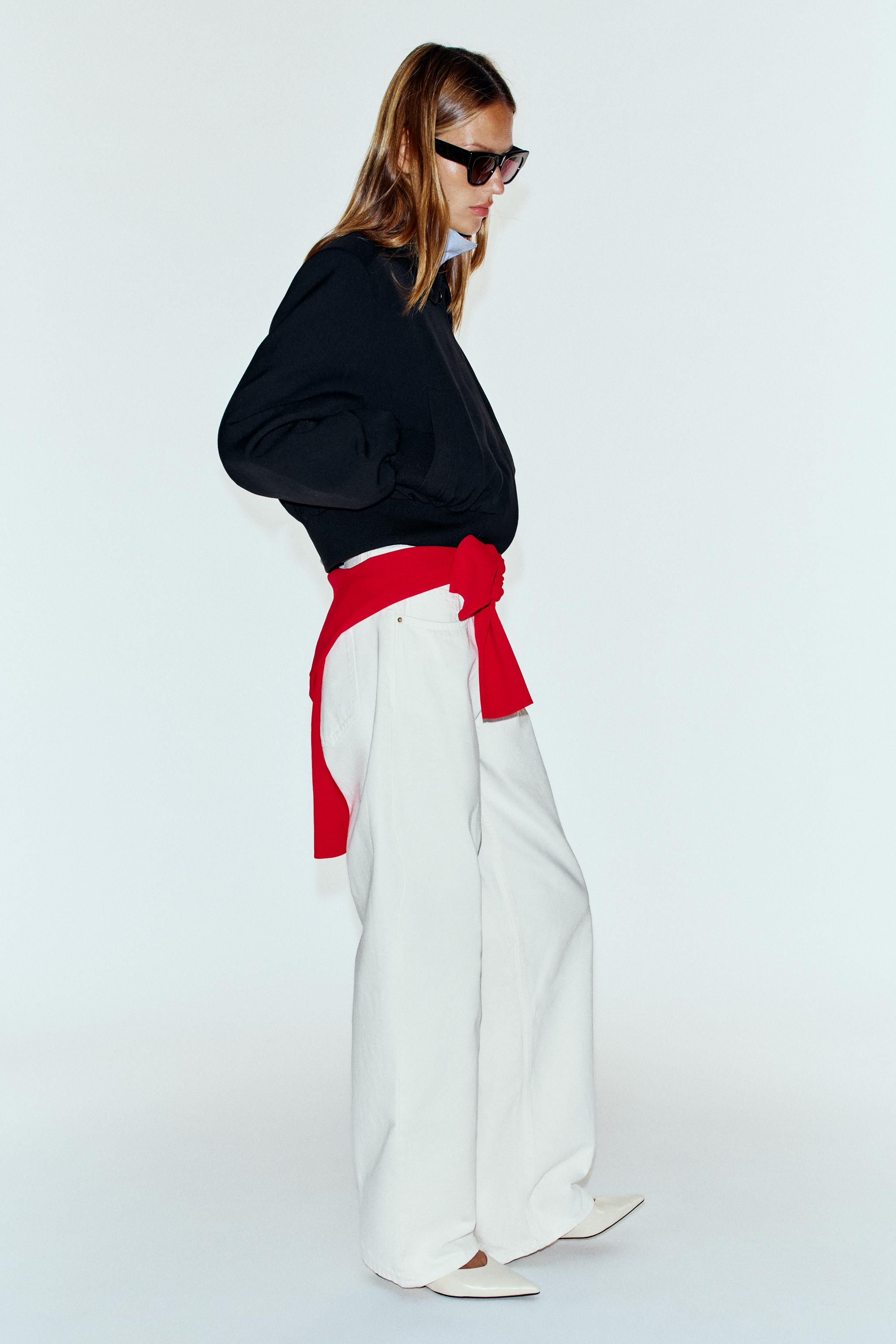 BLOUSON COURT AVEC ÉPAULETTES