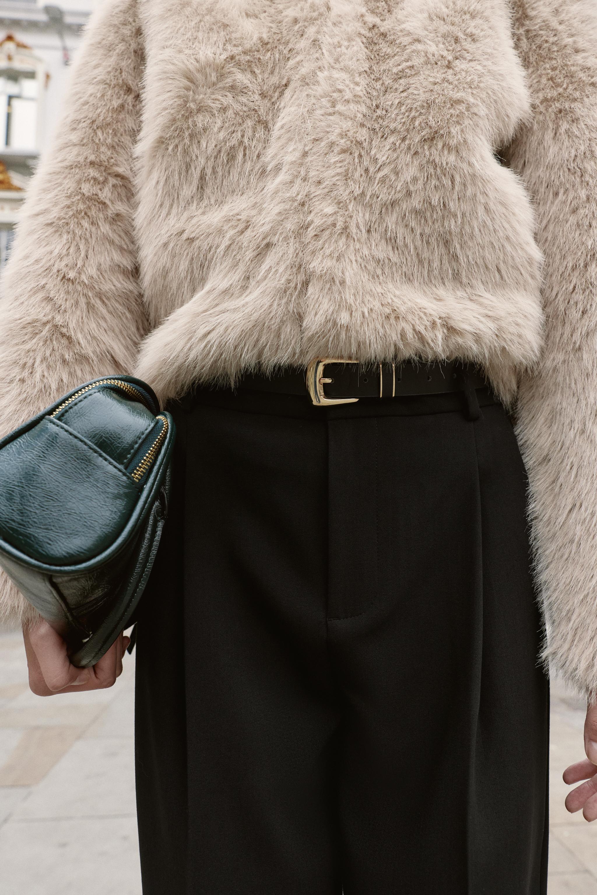 BELTED PLEATED PANTS