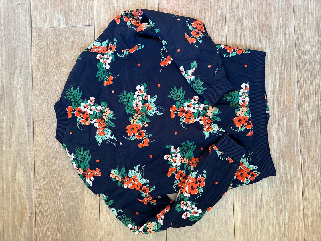 NAVY FLORAL BOMBER JACKET - Image 6