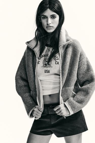 GILET EN MAILLE À FINITIONS CONTRASTANTES - Beige de Zara