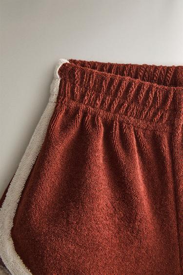 SHORT DE PLAGE ENFANT EN TISSU ÉPONGE - Marron de Zara - Image 1