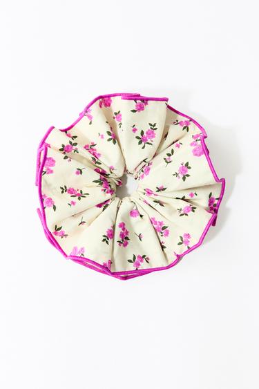 CONTRAST FLORAL MAXI SCRUNCHIE - Pink by Zara
