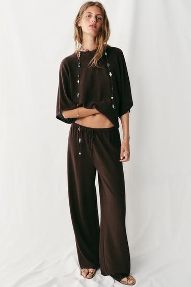 PANTALON RUSTIQUE À JAMBES LARGES - Marron foncé de Zara