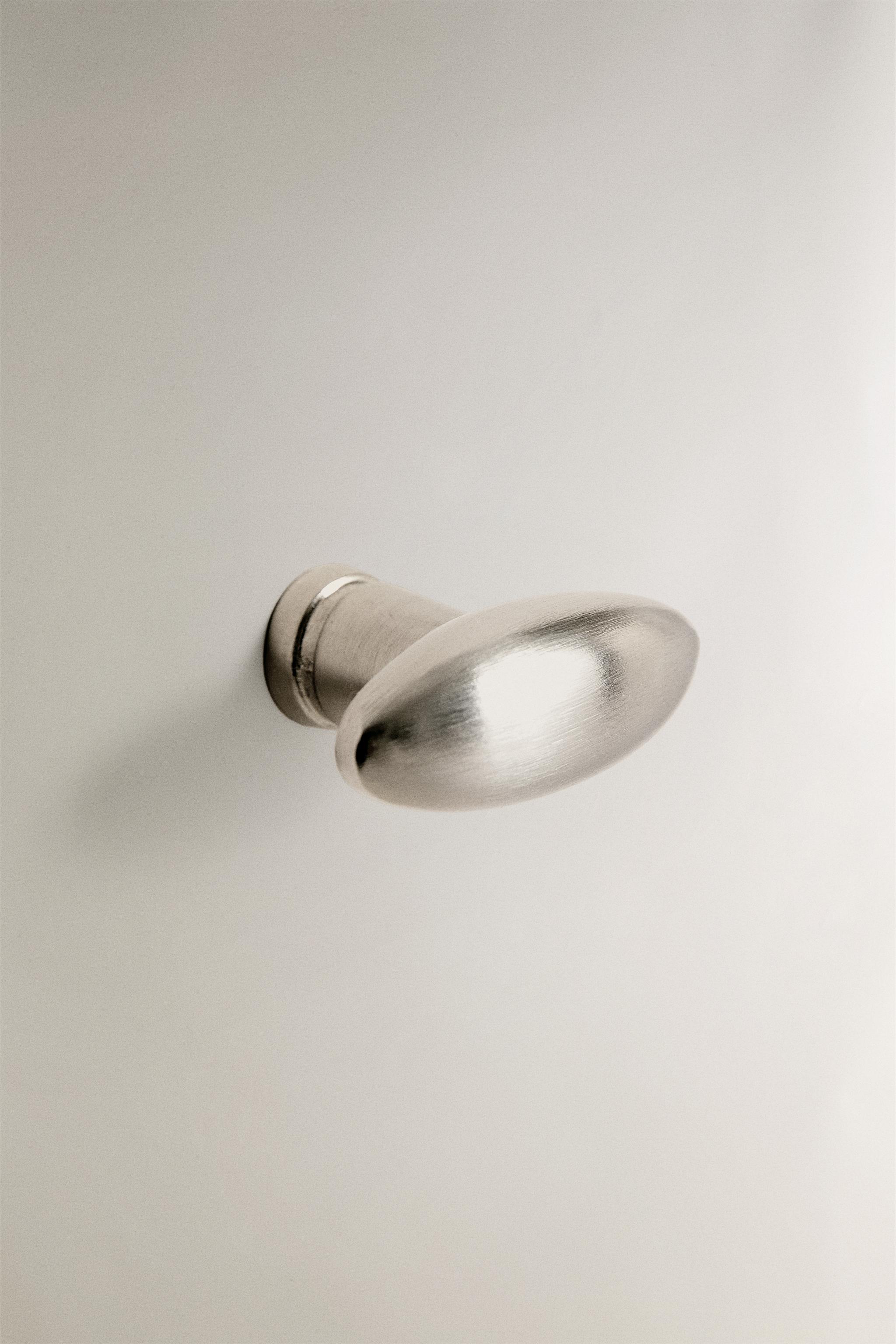 PACK OF SHINY METAL DOOR KNOBS (PACK OF 2) — Silver