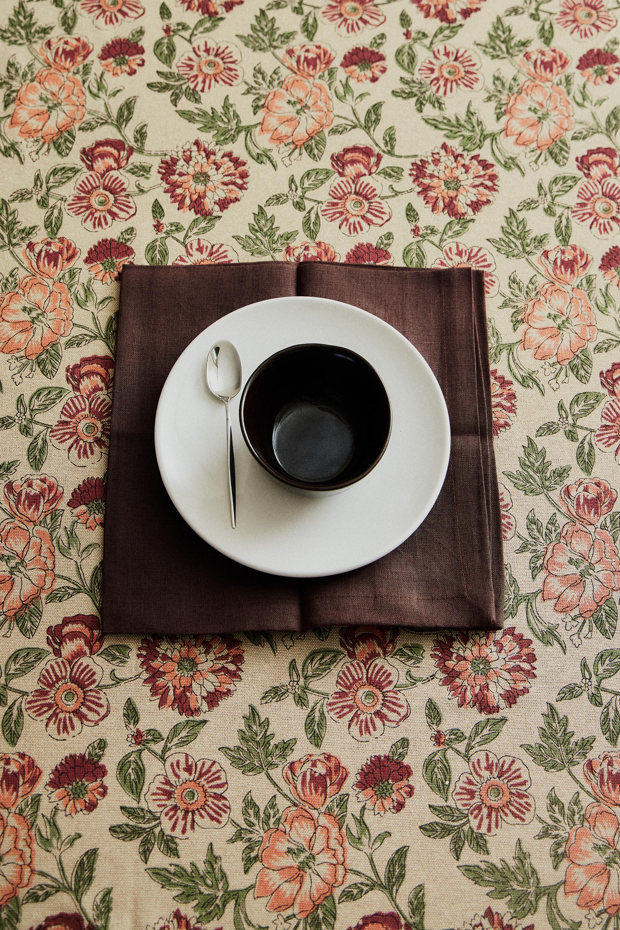 FLORAL PRINT COTTON TABLECLOTH