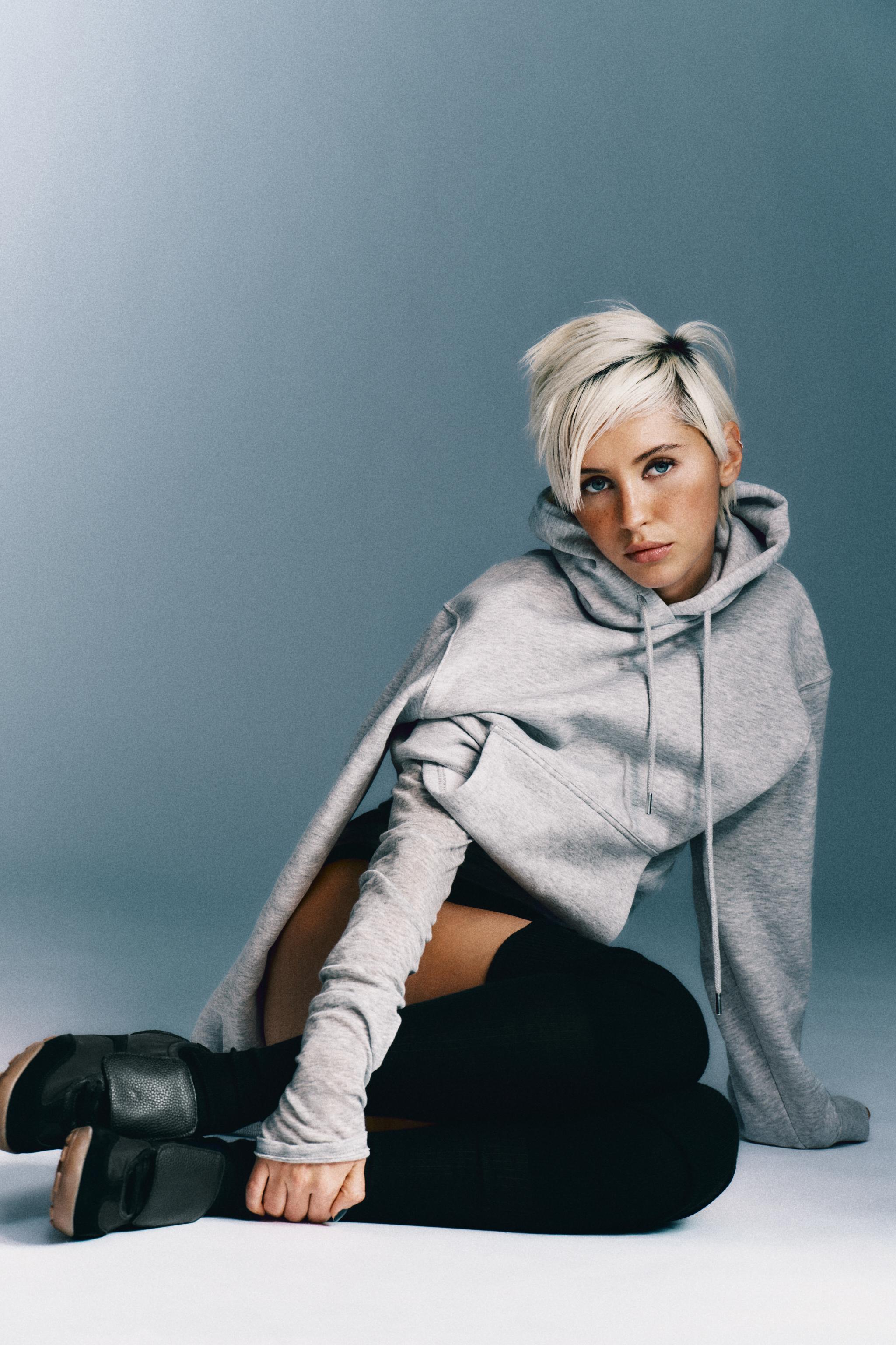 タンディテールスニーカー - ブラック | ZARA Japan / 日本