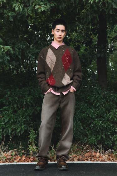 ARGYLE JACQUARD JUMPER - Brown by Zara