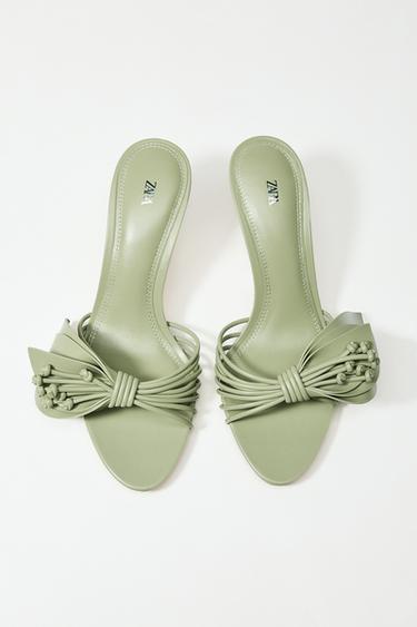 Zara FLOWER SANDALS - Greenish