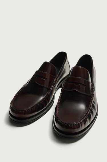 MOCASSINS EN CUIR À MASQUE - Bordeaux de Zara - Image 4