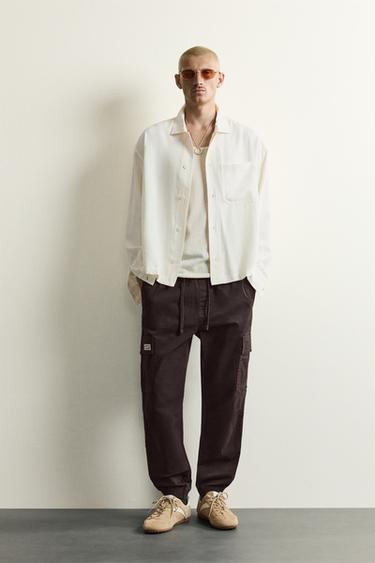 PANTALÓN CARGO SLIM FIT - Marrón de Zara