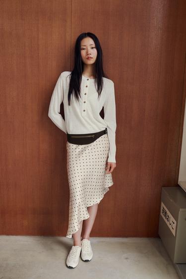 ドットプリント柄アシンメトリーサテンスカートエクリュ/ブラックZaraのドットプリント柄アシンメトリーサテンスカート - エクリュ/ブラック 