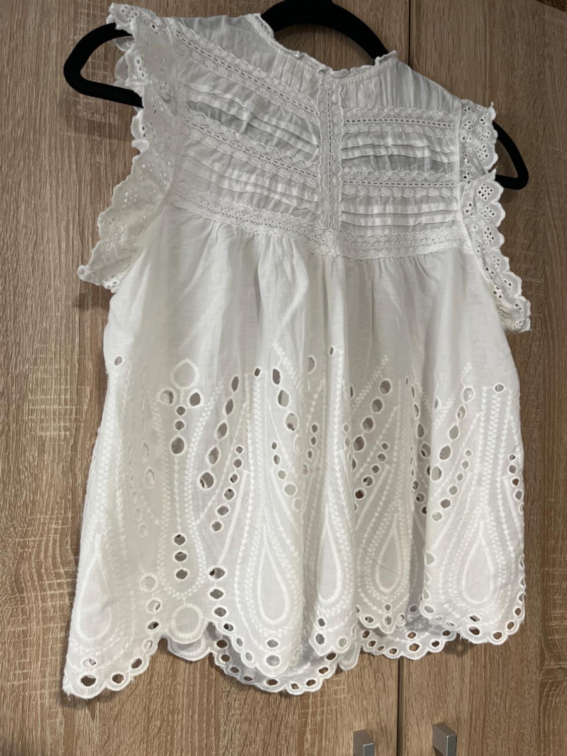 EMBROIDERED BLOUSE WITH PERFORATIONS - Image 3