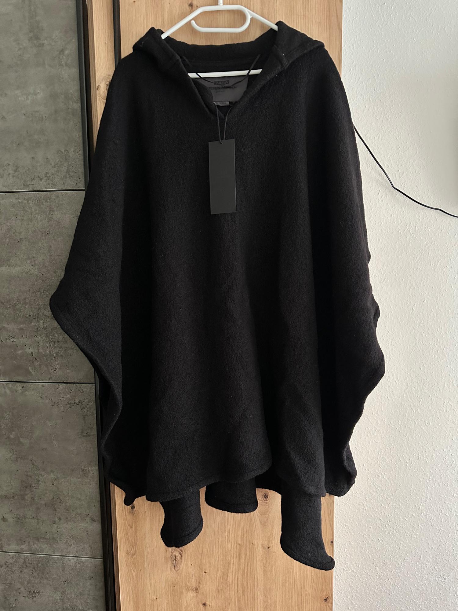STEVEN MEISEL WOOL PONCHO | SECOND HAND | Zara Preowned