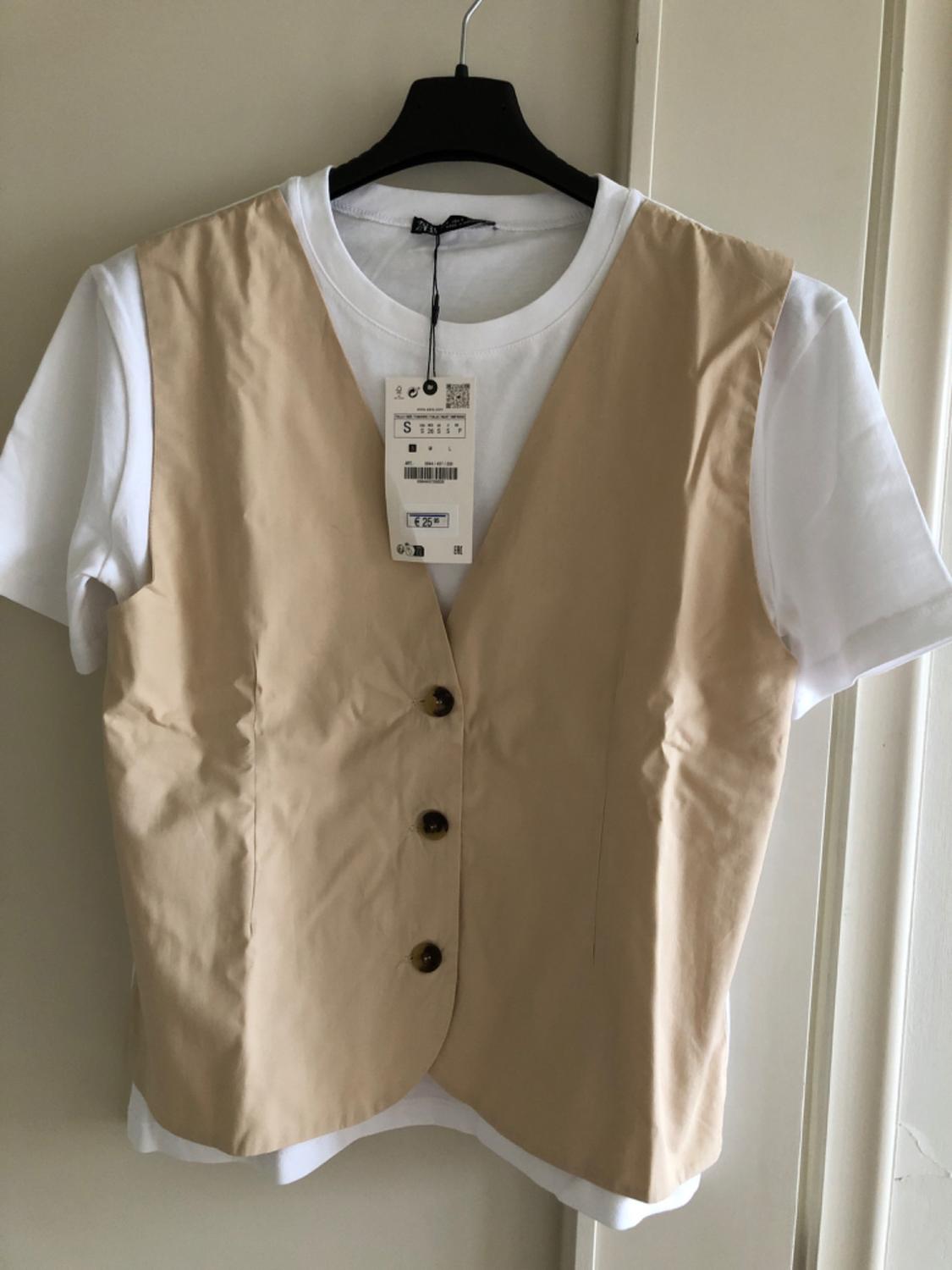 T-SHIRT WITH CONTRAST WAISTCOAT
