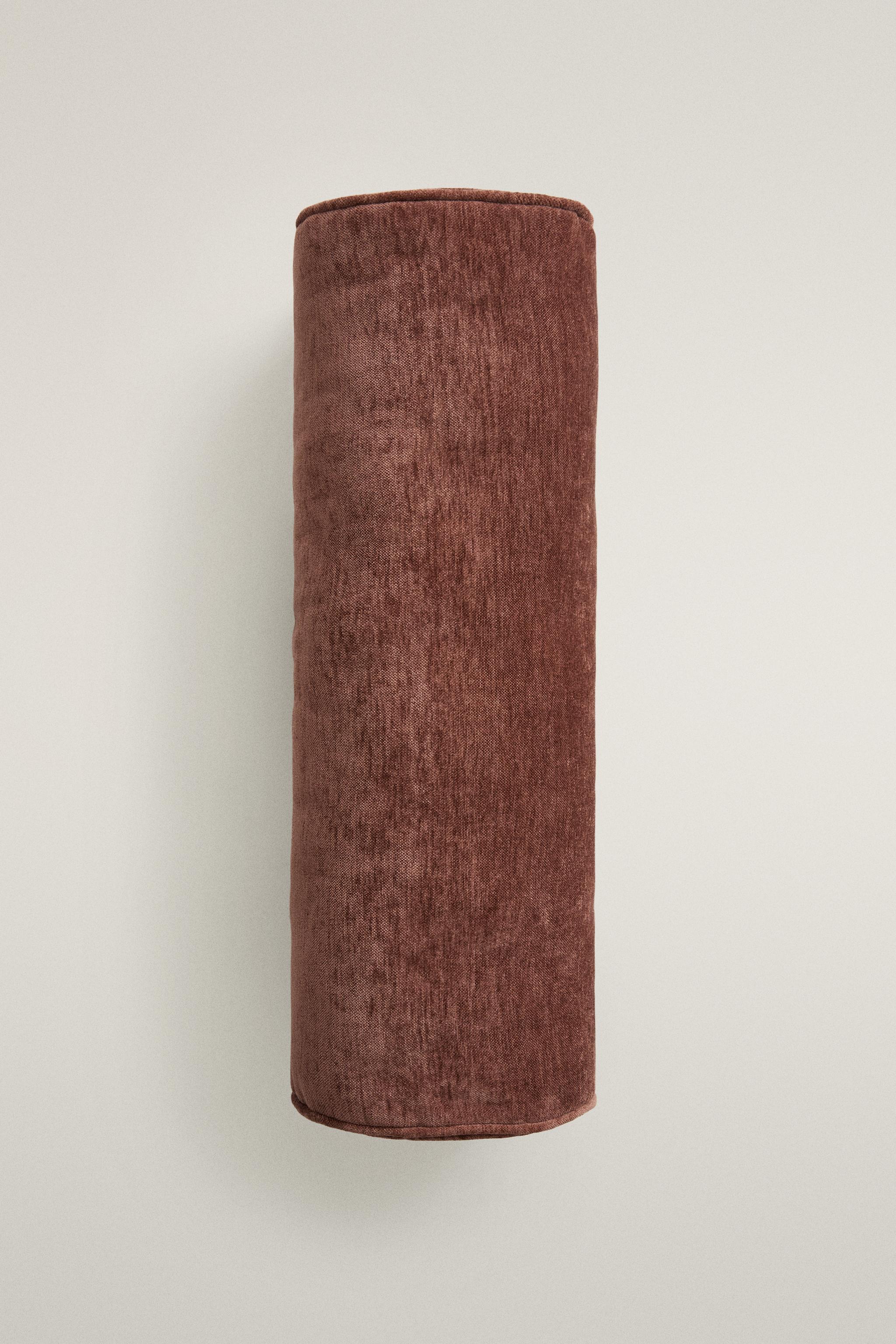CHENILLE SEAT CUSHION WITH PIPING