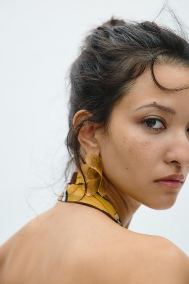 ROBE À ENCOLURE AMÉRICAINE ET IMPRIMÉ COLLECTION ZW - Jaune de Zara - Image 2