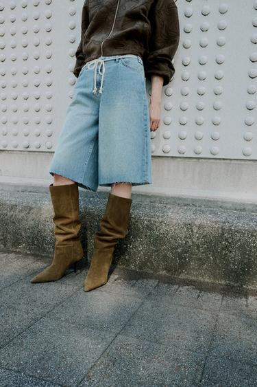 スプリットスエードスティレットヒールブーツオリーブグリーンZaraのスプリットスエードスティレットヒールブーツ - オリーブグリーン